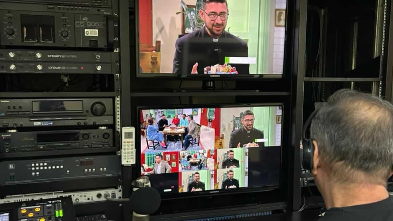 padre-luis-en-los-medios